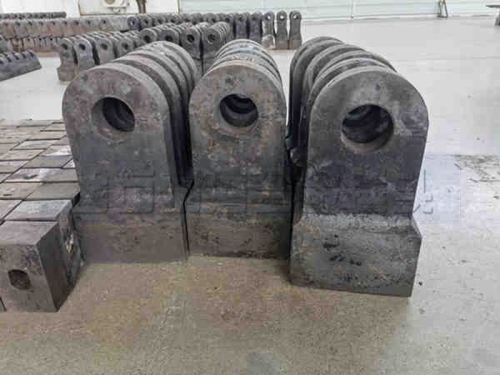 破碎機錘頭廠家為什么要讓寄送錘頭樣品？有什么好處？